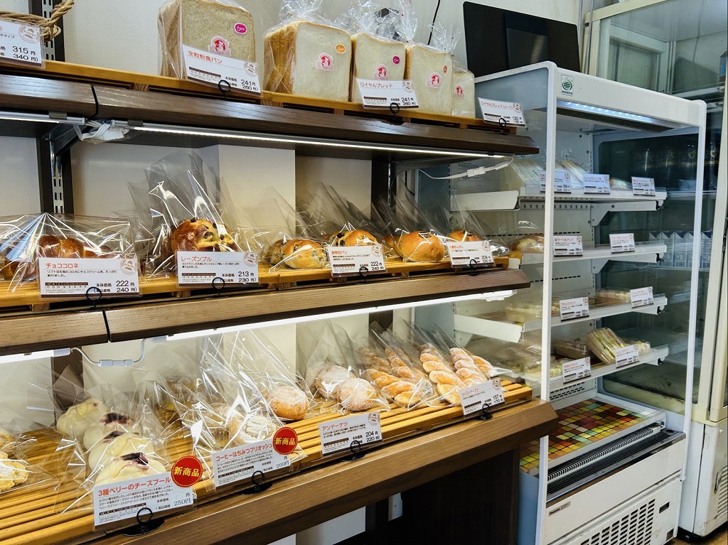 パン屋店内