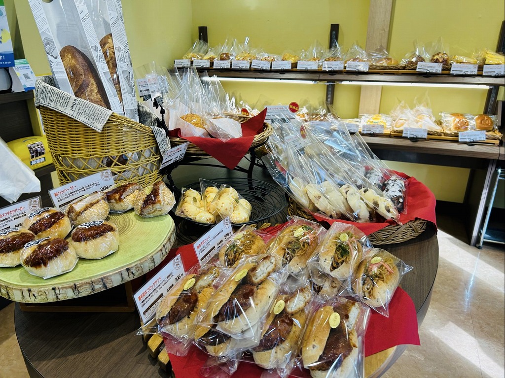 パン屋店内
