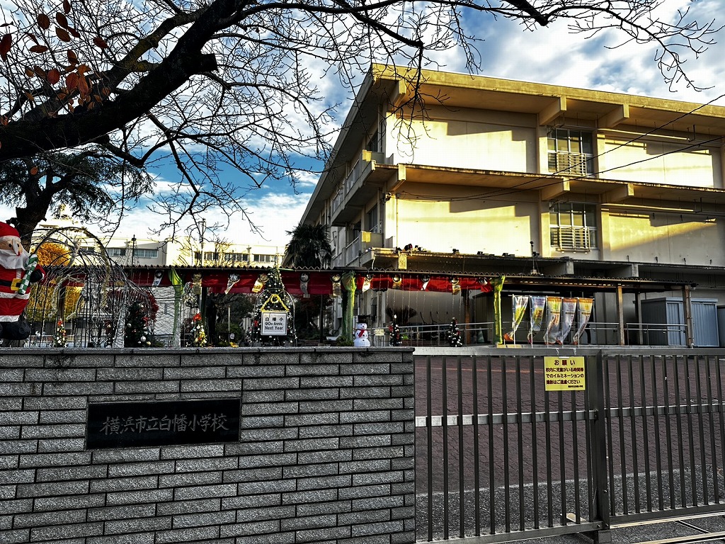 白幡小学校のイルミネーション