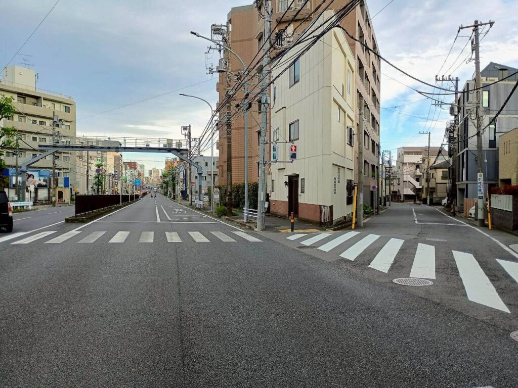 六角橋さんぽの風景～上麻生道路