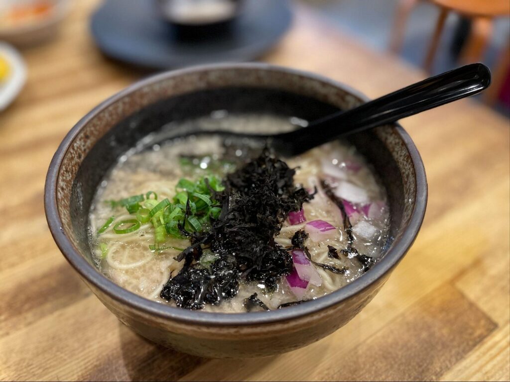 〆の背脂ラーメン