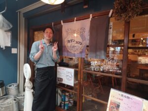 cafeカランコロン店主