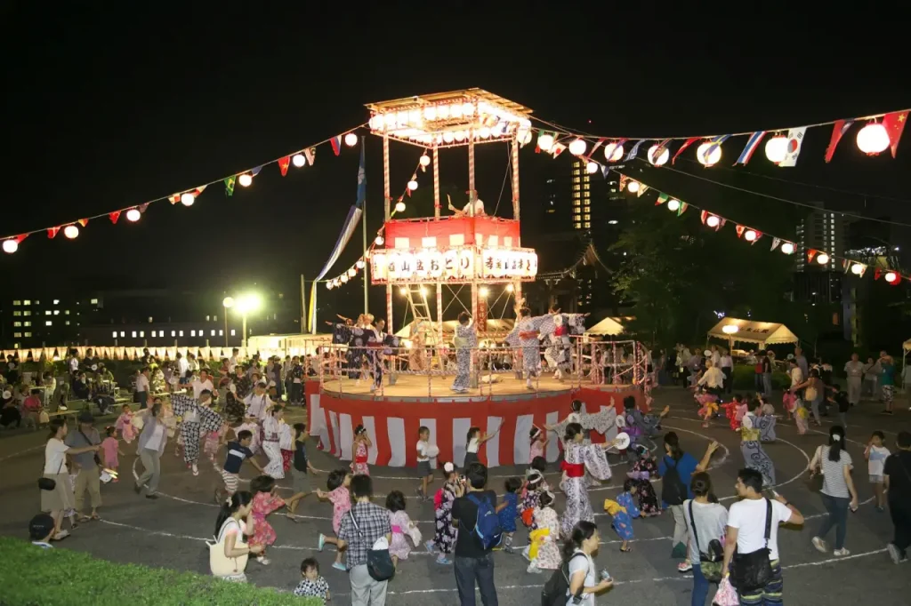 孝道山盆踊り