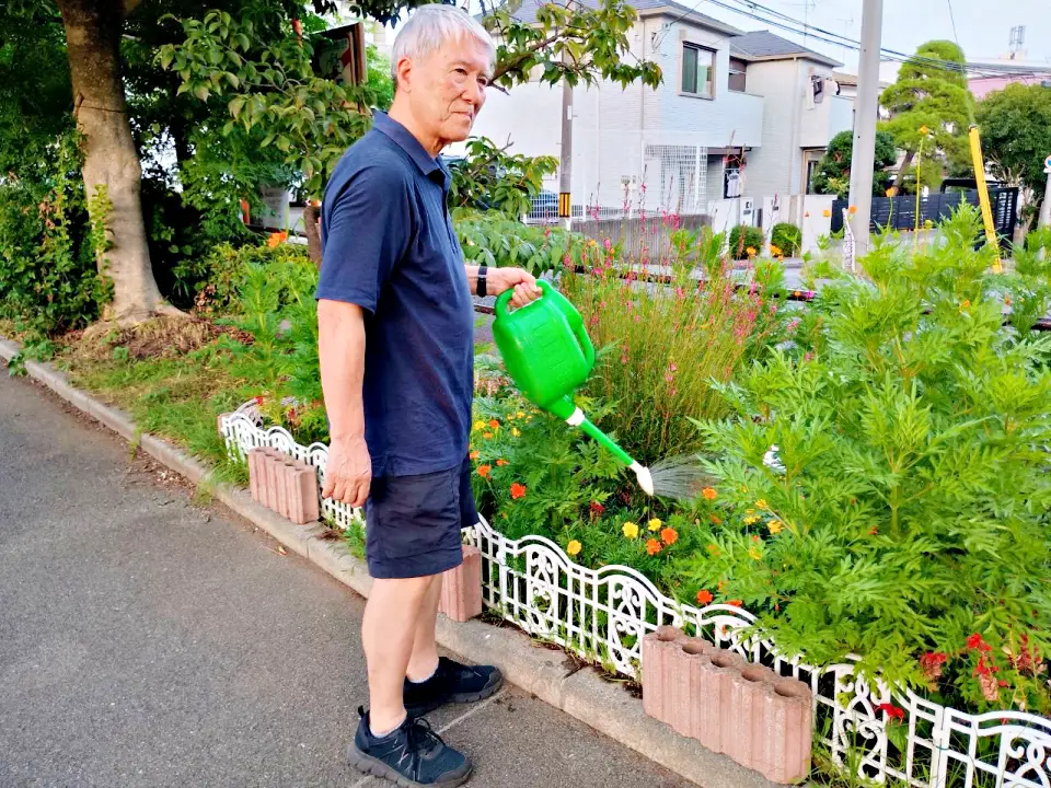 のろ猫さんぽ　白幡池公園愛護会の方