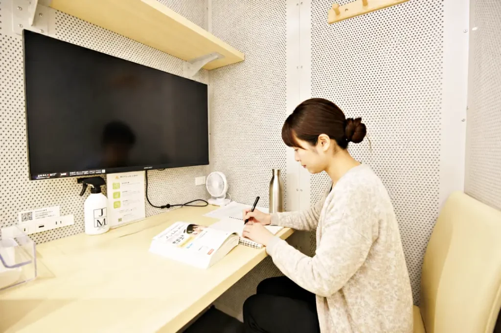 FEEEP店内の様子・個室