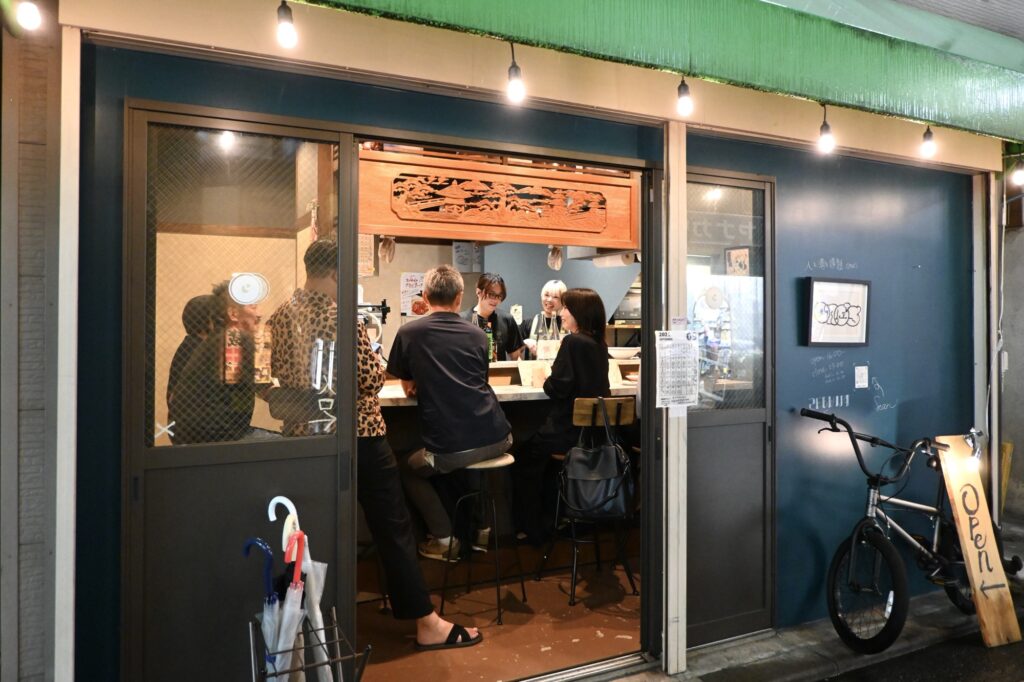 燻製酒場one’sの外観