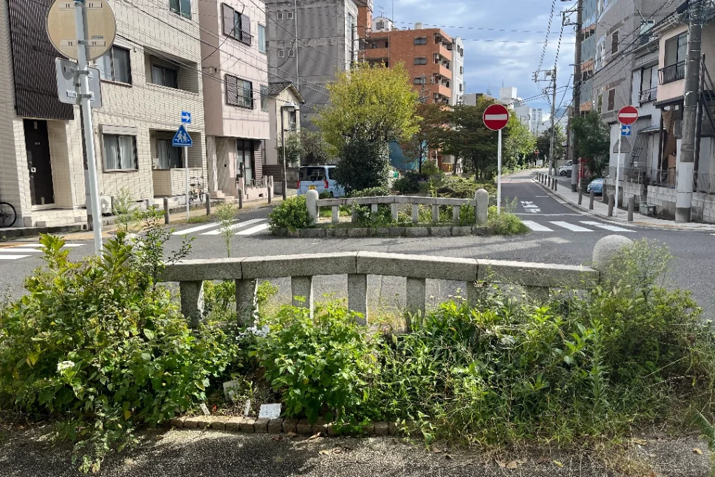 橋の名残